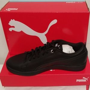 NWT PUMA soft foam tennis shoes
